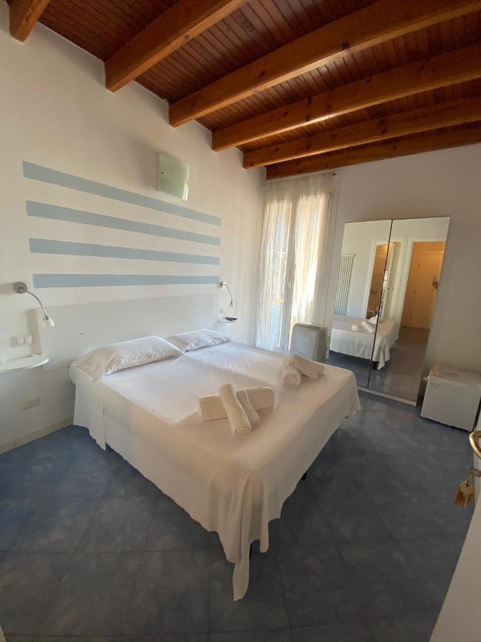 Carugio Rooms Вернацца Экстерьер фото